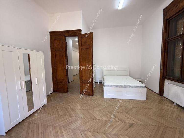 Apartament Patrimonial 150 mp | Balcon cu vedere directa spre Piata Victoriei - 7