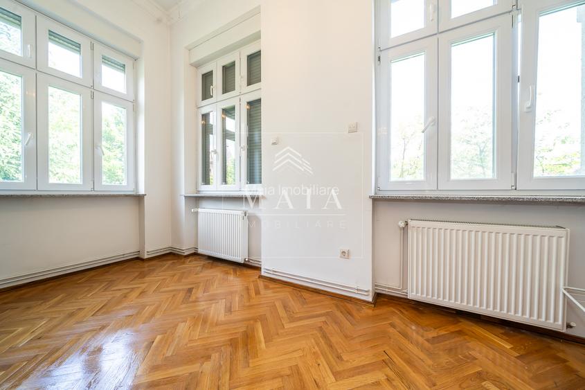 Spatiu de birouri in zona centrala, 2 locuri de parcare, 3 camere - 5