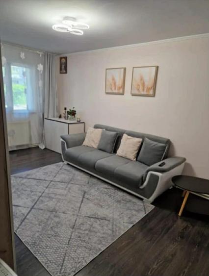 Apartament 3 camere decomandat, renovat