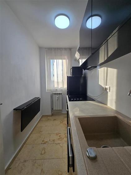 Inchiriere Apartament cu 2 camere Decomandat Podu Ros