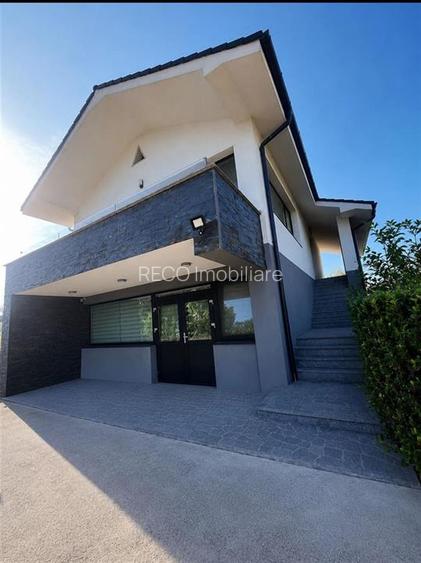 RECO Casa de inchiriat pentru birouri   spatiu de locuit in Oradea- 5 minute de - 2