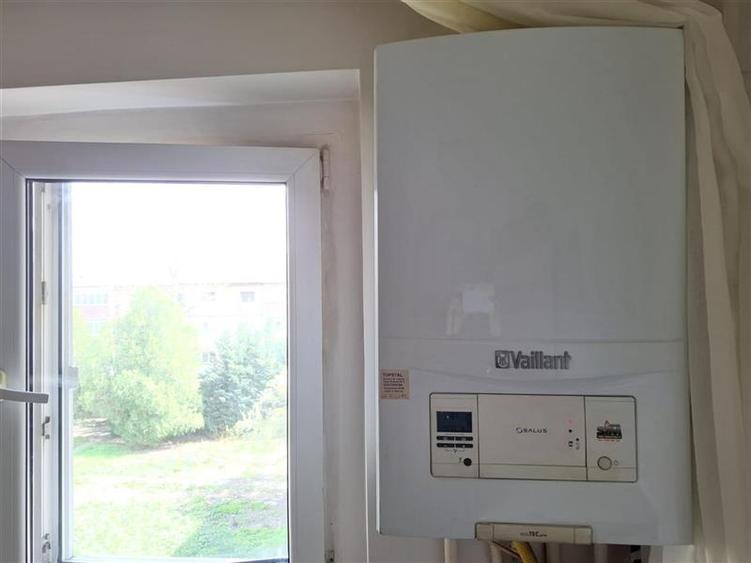 Apartament 3 camere, et 3, CT, balcon mare, doua bai