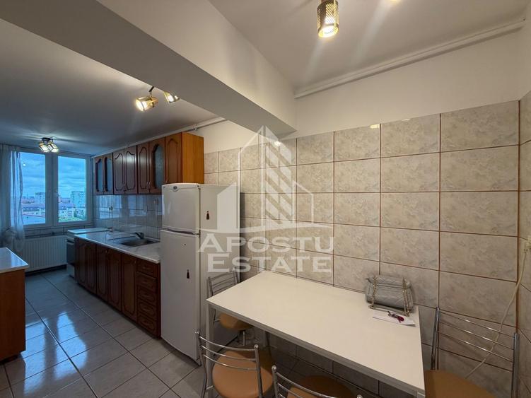 Apartament cu 3 camere de vânzare, etaj intermediar, Dacia, Timisoara