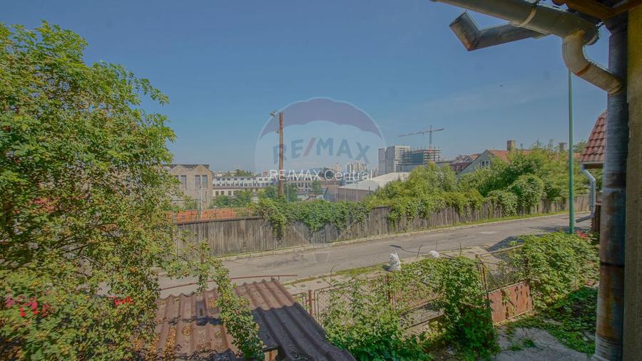 Casă cu potențial în Centrul Civic Brașov | 4 camere - 3