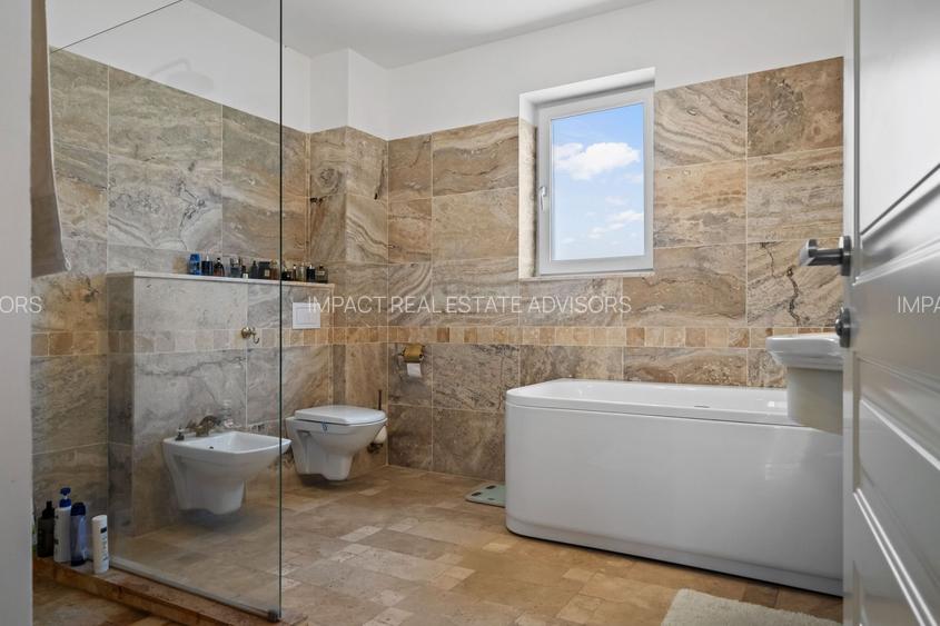 Oportunitate Rară: Vilă pe Lac | 1.898 mp Teren | Piscină - 12