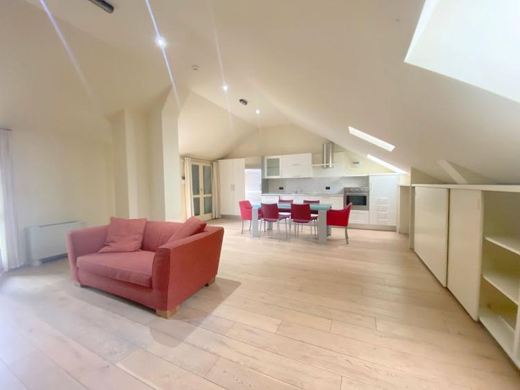 Apartament de inchiriat - zona Centrala