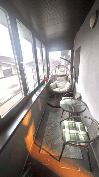 Apartament 3 camere, terasa generoasa