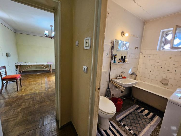 Apartament 2 camere cu garaj, Arad