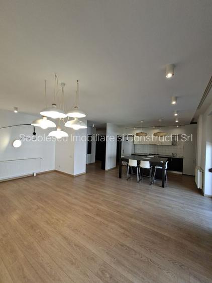 Spațios 4 camere, zona Braytim - 21
