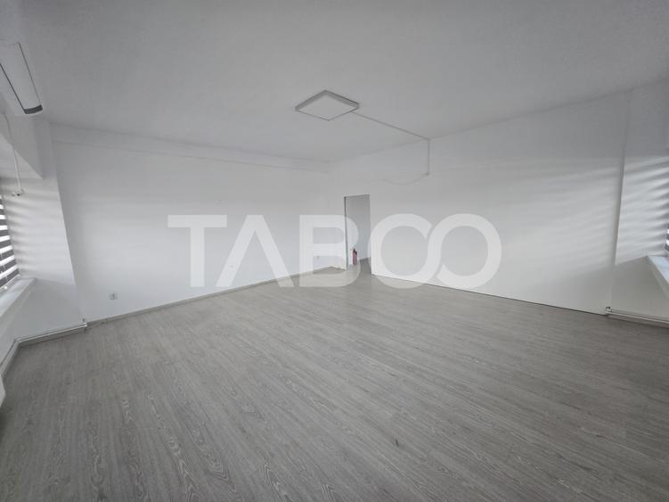 Spatiu birouri 110mp renovat etaj intermediar lift zona Broscarie