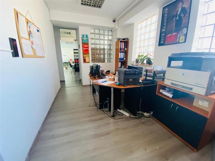 Spatii birouri - Calea Plevnei - de la 85 mp