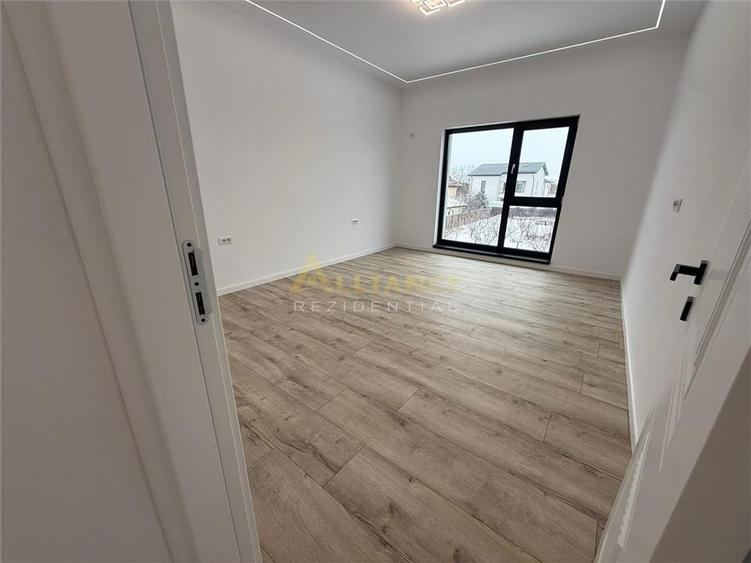 <Casa individuala cu finisaje de lux> 4 camere 3 bai + dressing teren 540mp