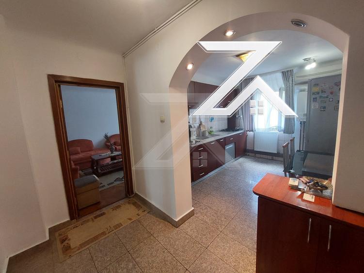Apartament 3 camere de închiriat – Decomandat, Etaj 1, Zona Dezrobirii