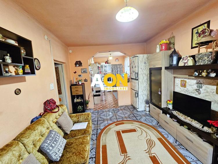 Casa 6 camere, 389 mp teren, P+1, in zona Garii