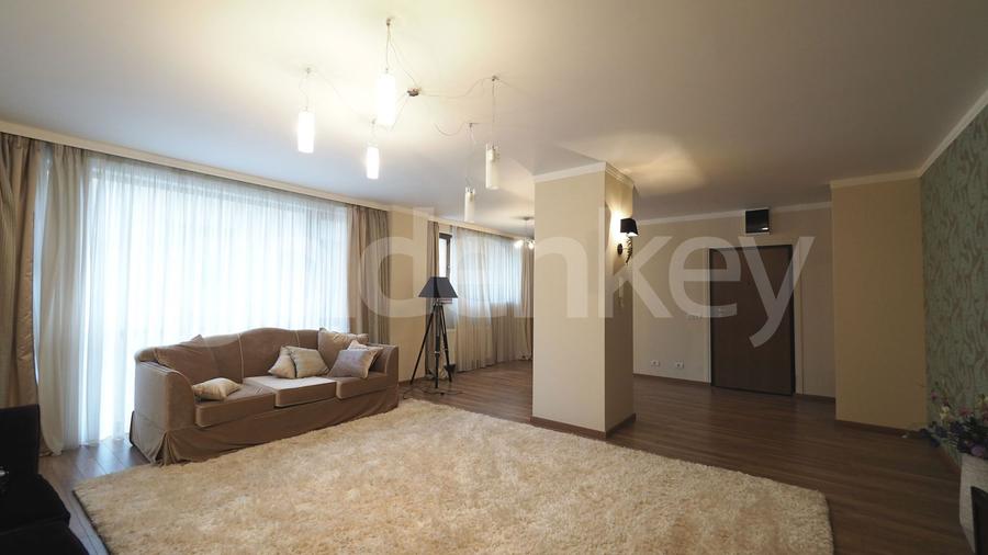 Apartament spatios si luminos cu 2 camere