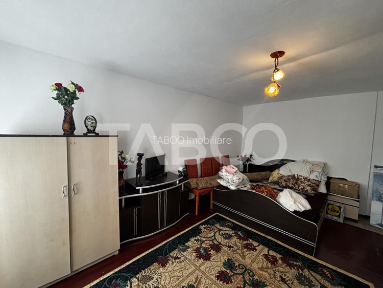 Casa  cu gradina de vanzare  si curte + pivnita zona Terezian Sibiu - 4