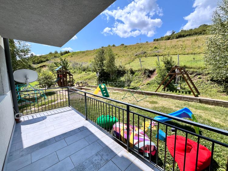 Apartament 3 camere renovat complet cu garaj Valea Garboului - 15