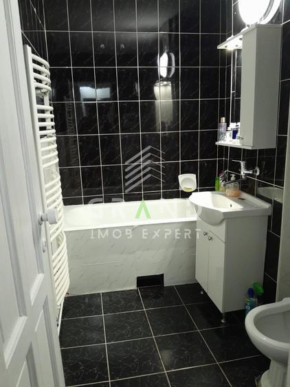 Apartament 3 camere de vanzare, 2 bai, ZORILOR