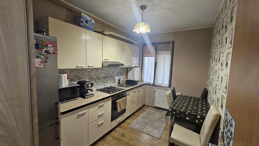 Apartament modern 2 camere parter 56 mp utili balcon 7 mp Selimbar