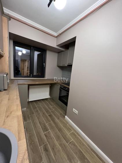 Proprietar-Vând apartament 2 camere mobilat si utilat - Casa de cultură
