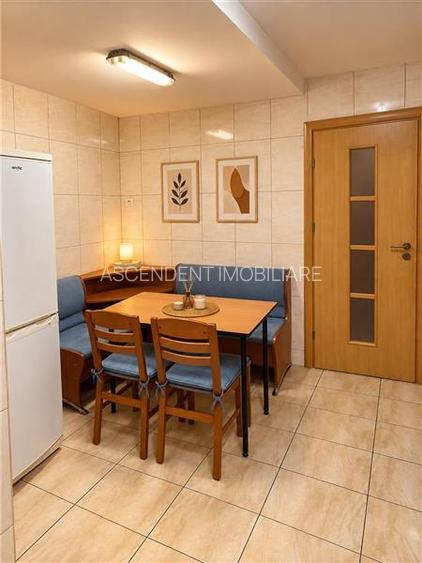 Apartament generos, 90 mp, 3 camere si parcare privata, Grivitei, Brasov - 2