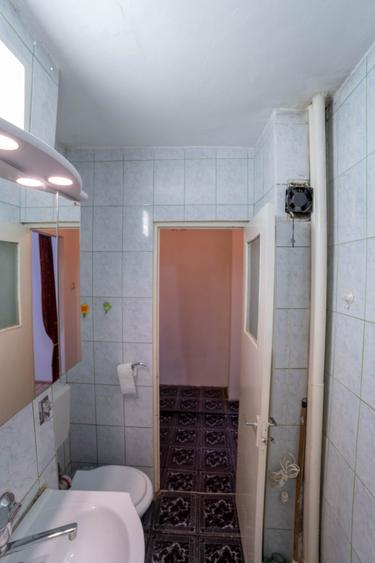 Dristor, LIDL, an 1987, garsoniera la parter, cu balcon