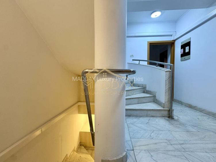 Vila centrala cu 13 camere *460mpu* + garaj // Dorobanți - 27