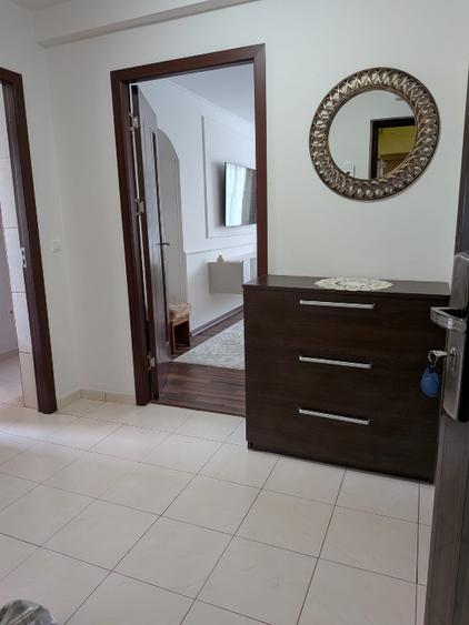 Apartament zona Crang, prima chirie