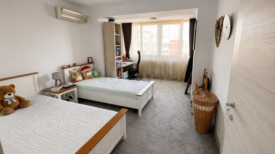 REA1028853 4 camere Baneasa vedere lac