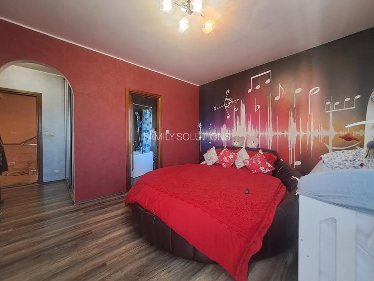 Casa individuala cu piscina. P+1+M. zona foarte buna - 22