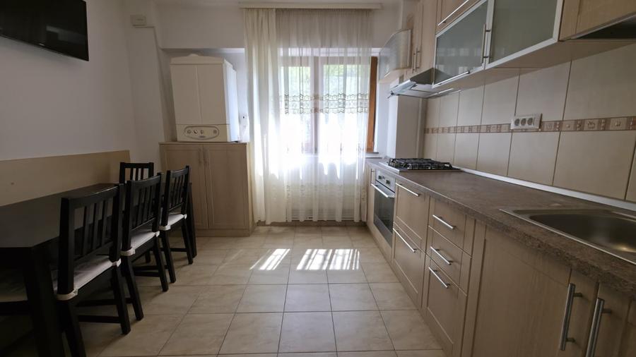 Apartament 4 camere de inchiriat | Parcul Tineretului | Pozitie Excelenta