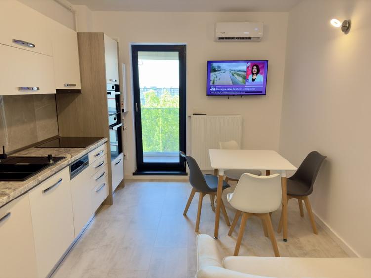 Garsoniera Plaza Residence !