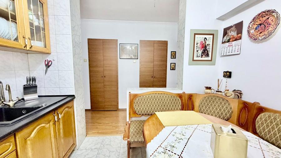 Apartament 3 camere Vitan Bloc Reabilitat