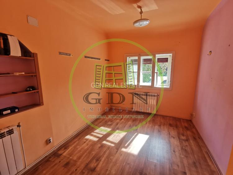 Casa individuala de vanzare in cartierul Iorga, parter+mansarda. - 2