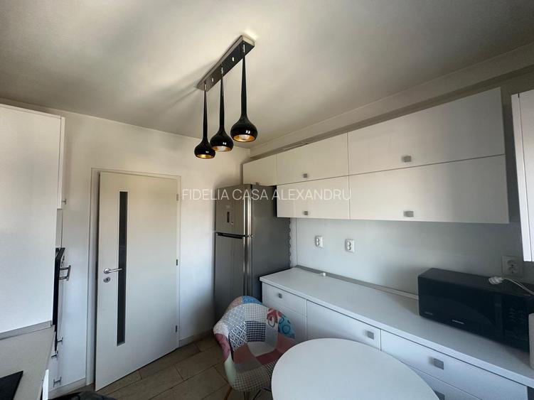 Apartament 4 camere de vanzare Copou