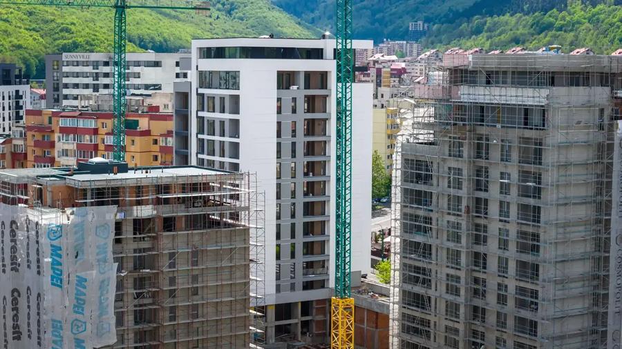 Apartament 3 camere - Bloc A, etaj 6 - Răcădău