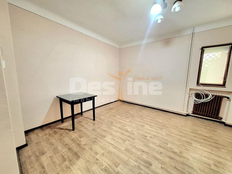 Vilă interbelică | 80 mp utili, curte 250 mp, la 5 min metrou