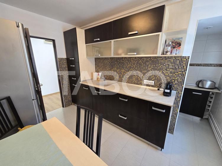 Apartament 3 camere decomandat renovat 2 bai 2 balcoane Turnisor Sibiu