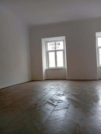 Apartament 2 camere, 75 mp utili, cladire istorica, la km 0 al Clujului!