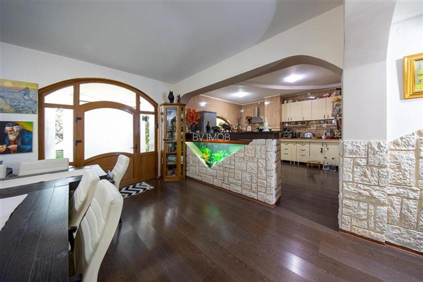 Vanzare Vila Pensiune 9 camere zona Mamaia Nord langa plaja - 6