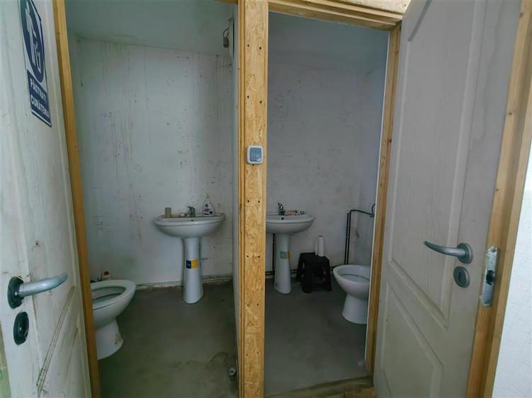 Hala de 300 mp - central - in zona Parneava