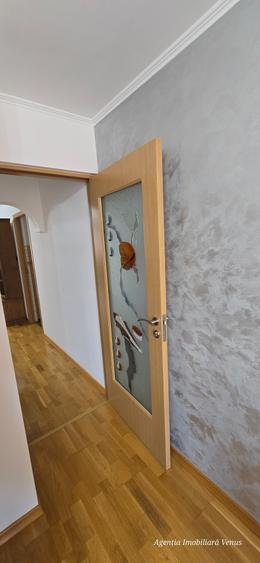 Apartament 2 camere etaj 2 zona Scolii 11