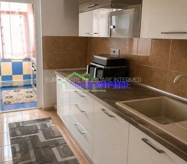 Apartament 2 camere de vanzare zona Poarta 6, CENTRALA GAZ - 4