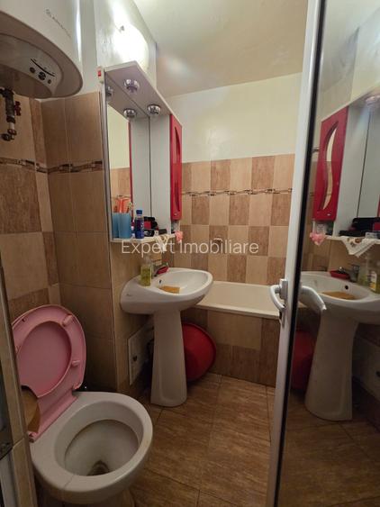 2 Camere confort 2 Viziru E-uri,etaj 1 - 4