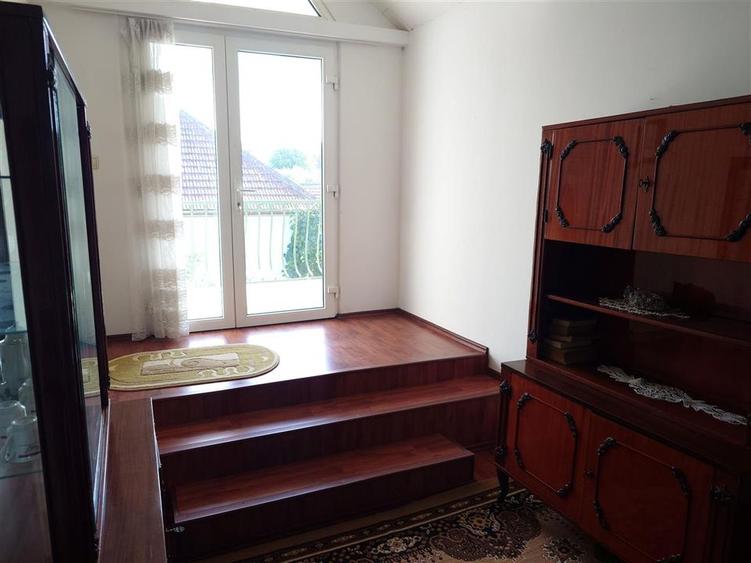 Casa P+M cu teren generos si loturi suplimentare in Baia de Cris