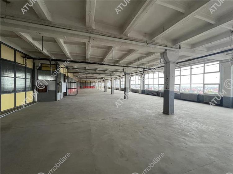 Hala industriala compartimentata in 5 spatii situat in zona Centrala
