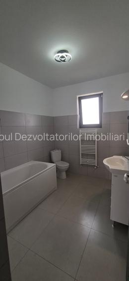 Casa cu 3 camere 80 mp, teren 650 mp, gazon, centru Holboca - 8