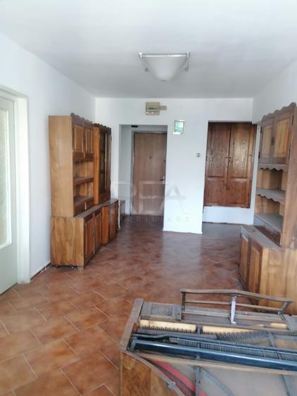 3 camere, 4/10, anvelopat, 84 mp-Gorjului