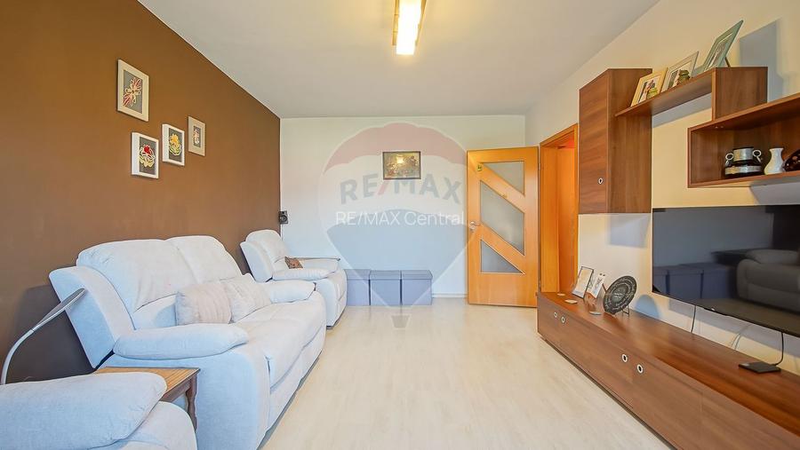 Apartament decomandat 3 camere, 2 băi și parcare – Pietonala Răcădău - 4