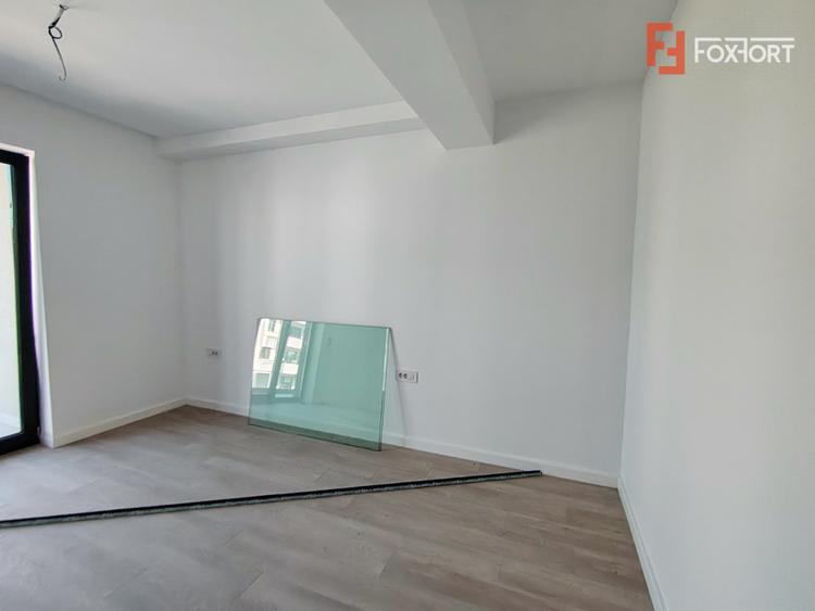 Casa individuala cu 4 camere Parter + 2 Etaje, in Giroc - V10060